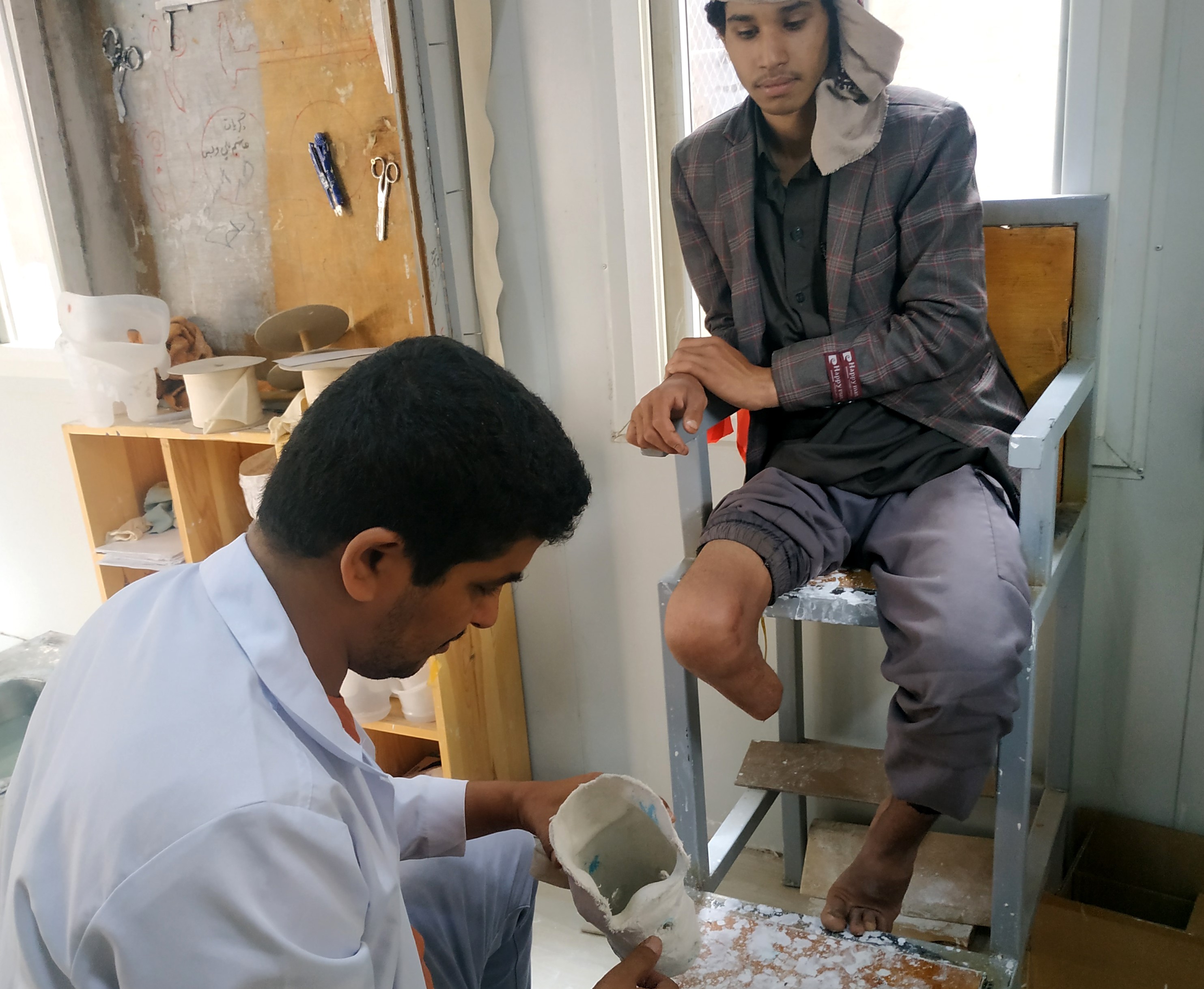 Abdel, victime d’une mine antipersonnel : « ma vie a changé grâce à la prothèse »